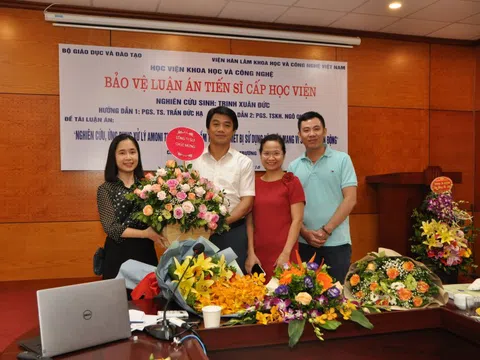 Người cả nghĩ cho sức khỏe cộng đồng
