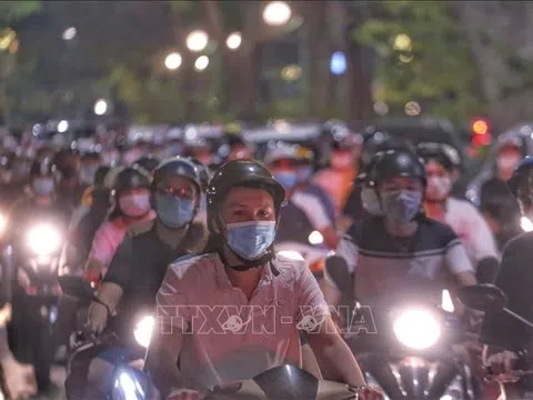 Ý thức phòng dịch là "vắc xin" cần liên tục duy trì