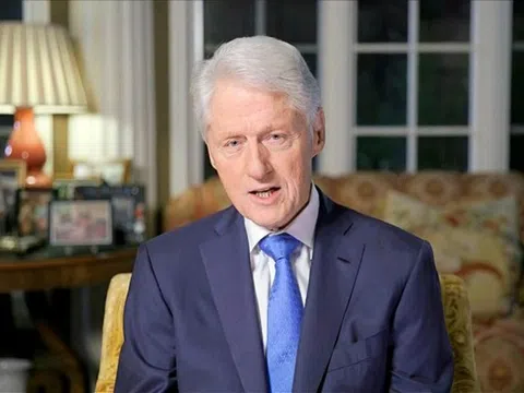 Cựu Tổng thống Mỹ Bill Clinton bất ngờ phải nhập viện