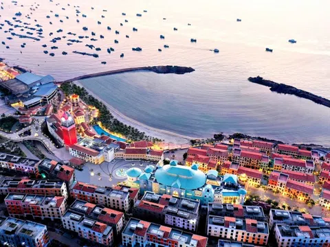 Dân công sở đang “di cư” ra đảo