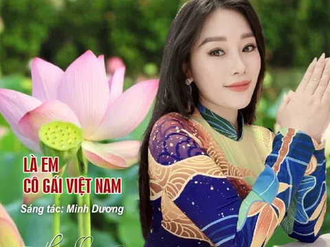 NSƯT Hương Giang thể hiện những ca khúc đi cùng năm tháng