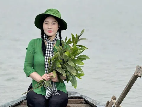 NSƯT Hương Giang tri ân lực lượng dân quân tự vệ bằng sản phẩm âm nhạc mới