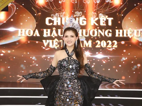 Hoa hậu Mạc Minh xuất hiện trong vai trò giám khảo đêm chung kết Hoa hậu Thương hiệu Việt Nam 2022