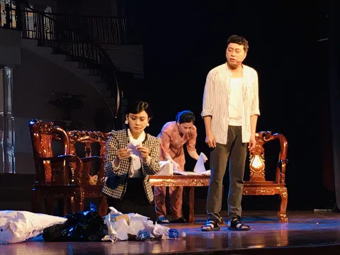 Đạo diễn Trang Nhã lần đầu chạm ngõ đến cải lương