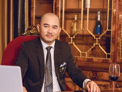 David Cao, Phó Viện Trưởng Viện Chiến Lược Thương hiệu và Truyền Thông Quốc Tế được Viện Trưởng Ca Sĩ Cao Hồng bổ nhiệm làm Phó Trưởng Ban Tổ Chức Cuộc Thi Hoa Hậu Tài Sắc Thế Giới