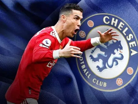 Chelsea bị chỉ trích vì không chiêu mộ Cristiano Ronaldo