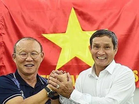 Mối thâm tình đặc biệt của hai "thuyền trưởng" cùng đem vinh quang về cho bóng đá Việt