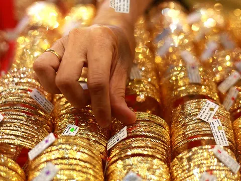 Giá vàng hôm nay 21/12, chưa nhìn thấy hướng đi lên