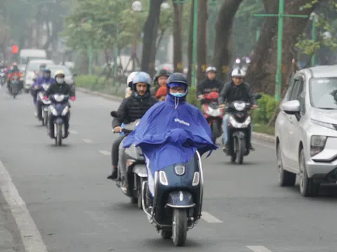 Đêm nay Biển Đông có thể đón bão, ngày mai miền Bắc mưa rét