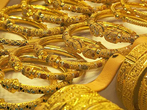 Giá vàng hôm nay ngày 15/10: Thị trường biến động trái chiều