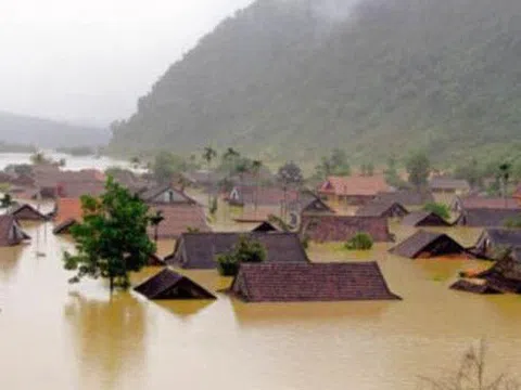 Ứng phó với lũ lụt tại miền Trung: Kêu gọi sự hỗ trợ từ cộng đồng Quốc tế
