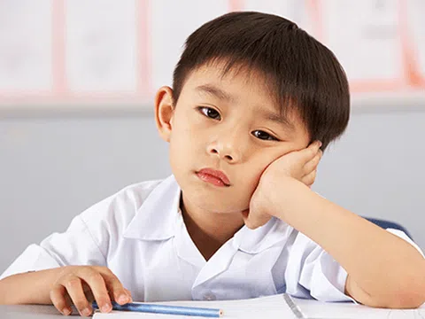 Đừng coi trọng điểm số, 10 điều bố mẹ nên nhớ để giáo dục con thành người tử tế