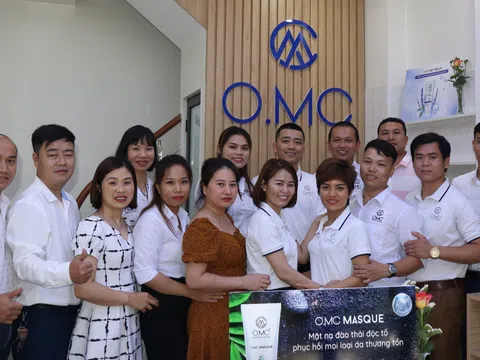 Học chăm sóc da cùng Dr Skin O.MC