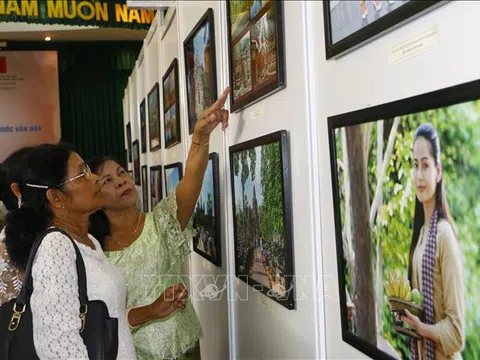 Triển lãm 'Campuchia - Vương quốc văn hóa'