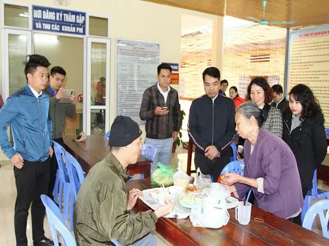 Hanoisme sẻ chia với người bệnh tại Trung tâm Chăm sóc và nuôi dưỡng người tâm thần Hà Nội