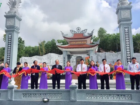 Thủ tướng dự Lễ khánh thành Đền thờ Liệt sĩ Núi Quế - Anh linh Đài