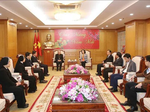 Trưởng Ban Dân vận Trung ương tiếp Đoàn Giáo phận Hưng Hóa
