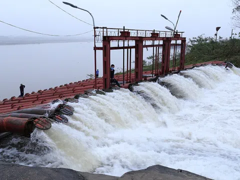 Rút ngắn thời gian lấy nước trong đợt 2 và đợt 3 vụ Đông Xuân 2019 - 2020