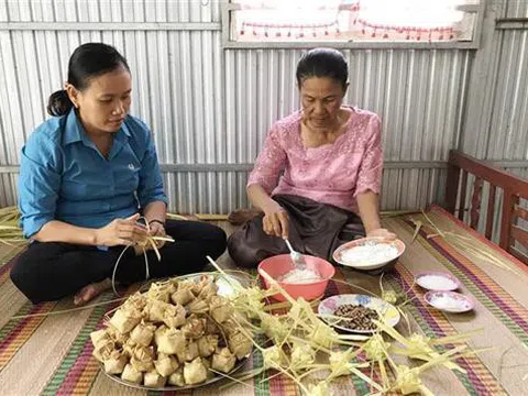 Về vùng Bảy núi An Giang thưởng thức món bánh Kà tum của đồng bào Khmer