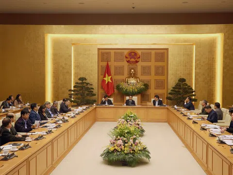 Ngắt dịch sớm, đưa cuộc sống trở lại bình thường