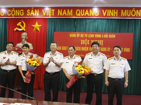 Bộ Quốc phòng bổ nhiệm Chính ủy Vùng 4 Hải quân