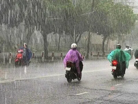Bắc Bộ - Trung Bộ mưa dông, vùng núi trời lạnh, Tây Nguyên - Nam Bộ ngày nắng, chiều tối mưa dông rải rác