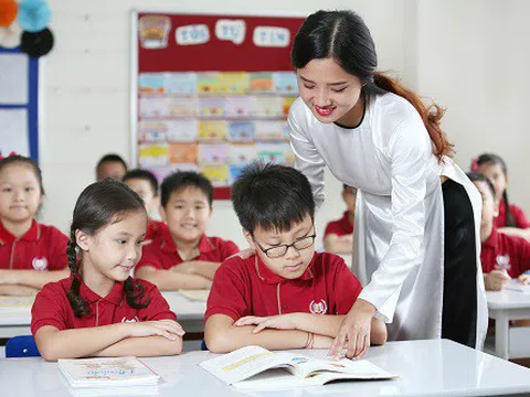 Giáo dục không phải... nắm bông gòn