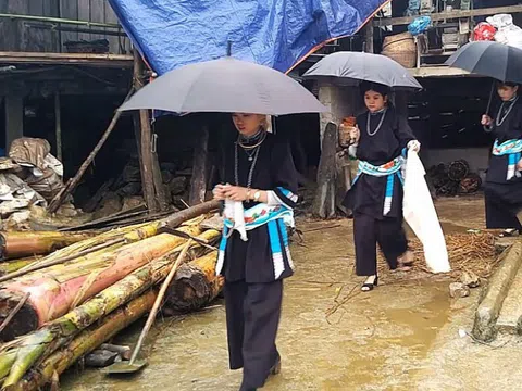 Phong tục "khẩu lẩu" của người Nùng ở Cao Bằng