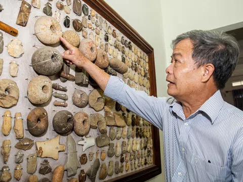 Người giữ hồn cổ vật đá thời tiền sử