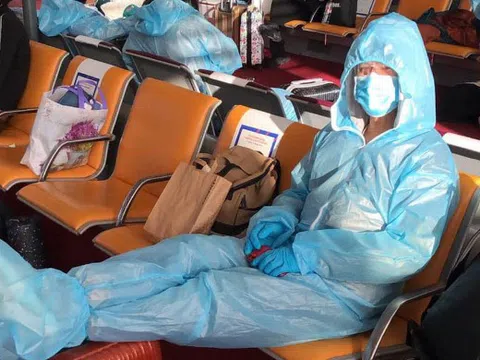 Mạc Hồng Quân dở khóc dở cười khi chưa được về nhà vì lí do này