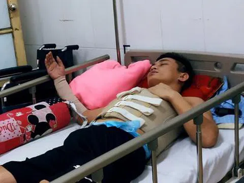 Mã số 3973: "Nhà mình nghèo quá, cha mẹ gả con đi... để mà lấy tiền trả nợ, cứu anh"
