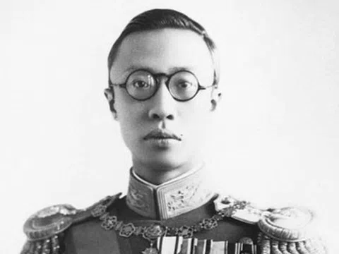 Vị vua duy nhất trong lịch sử bị vợ bỏ vì chứng bất lực