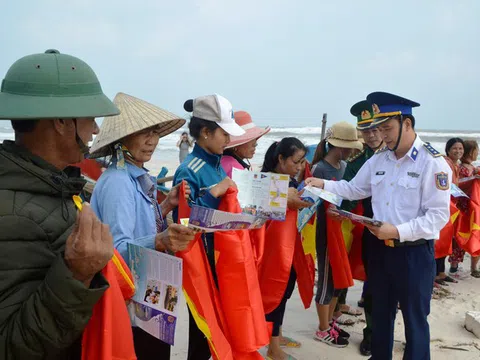 Cảnh sát biển chung tay tháo gỡ 'thẻ vàng' EC