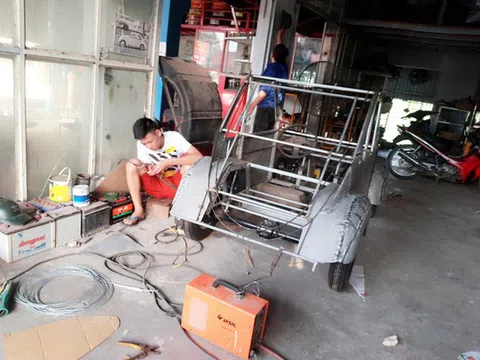 Học sinh lớp 12 ở Nam Định chế tạo xe ô tô điện chạy bằng năng lượng mặt trời, chở được 12 người