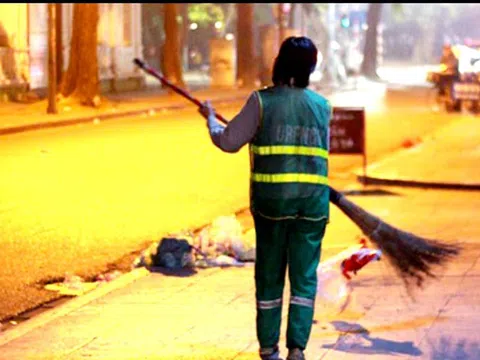 Bài thơ CHỊ LAO CÔNG GIỮA MÙA ĐẠI DỊCH của nhà giáo Vũ Dũng