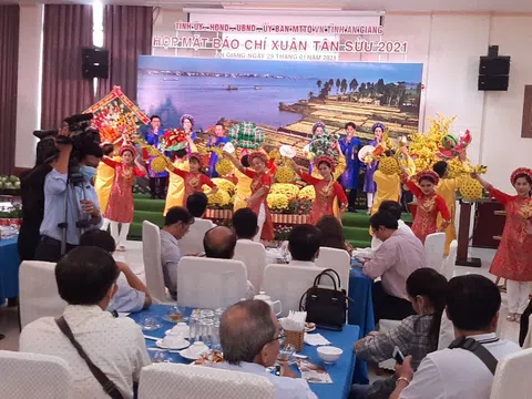 An Giang: Tiếp tục duy trì tăng trưởng kinh tế, phấn đấu đưa tỉnh ngày càng văn minh, giàu đẹp