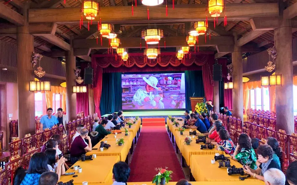 Nhà báo Vương Xuân Nguyên: Trại sáng tác ảnh nghệ thuật “Tinh hoa gốm Việt” góp phần lan tỏa giá trị làng nghề Việ
