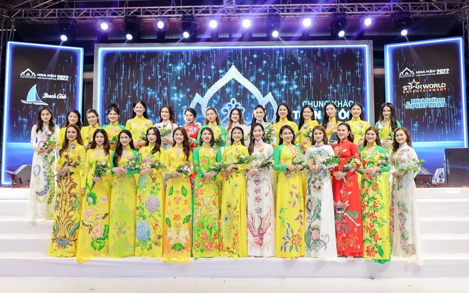 Chung khảo Hoa hậu Việt Nam Thời đại 2022: Nhan sắc Việt tỏa sáng tại thành phố biển Đà Nẵng