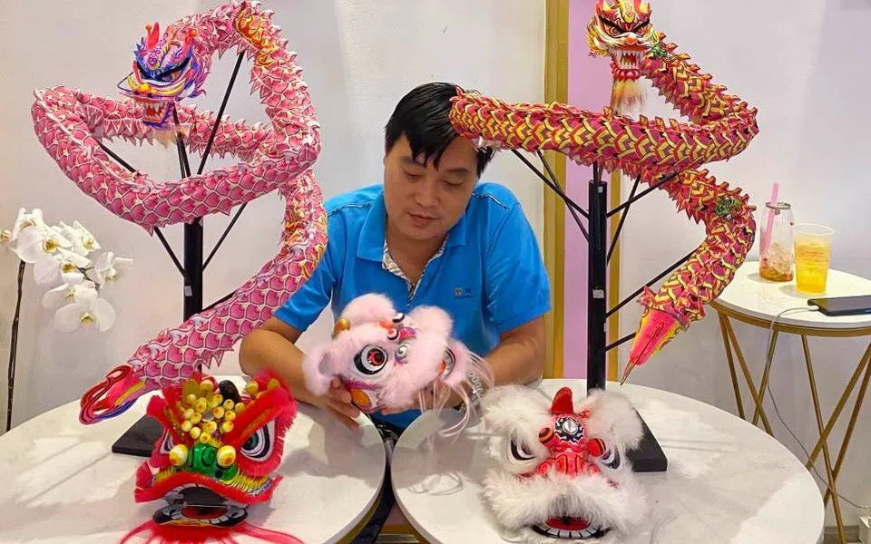 Trưởng đoàn lân Sang Anh Đường lần đầu tiết lộ chuyện tình cảm.